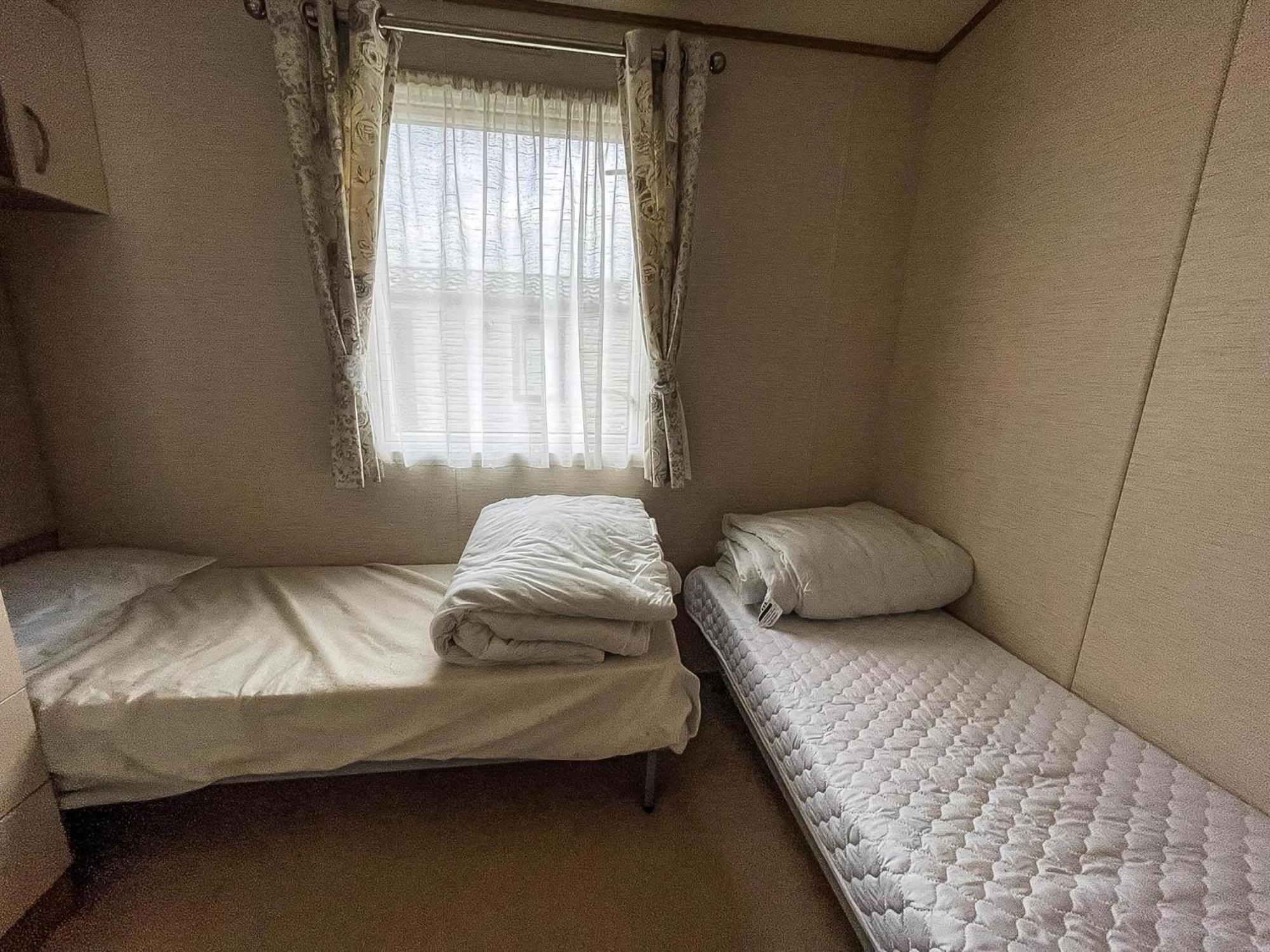 Hotel Lovely 6 Berth Caravan With Decking And Wifi In Kent, Ref 47017C Whitstable Exteriér fotografie